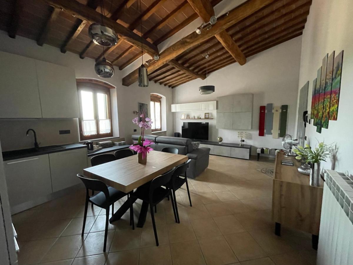 La Casa In Castello Villa Ambra Bagian luar foto
